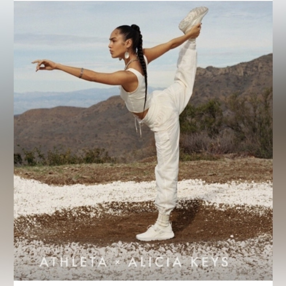 Athleta Alicia Keys Magnolia White Keys High Waist Utility Cargo Pant Sz 20‎